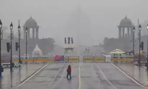 Rainfall hits Delhi-NCR, AQI touches 297; cooler weather ahead Rainfall hits Delhi-NCR, AQI touches 297; cooler weather ahead