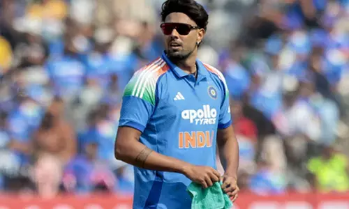 2nd T20I: Harshit, Kuldeep come in as India elect to bowl; NZ bring in Henry, Foulkes and Siefert