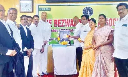 Bezwada Bar Assn pays tributes to Netaji