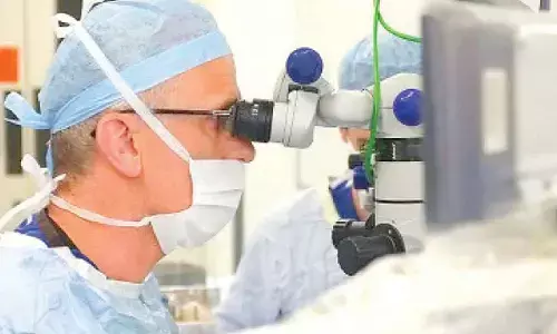 Researchers develop eye surgery robot