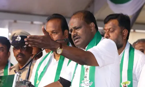 Minorities should understand how theyre treated by Cong: HD Kumaraswamy