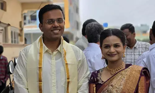 IAS and IPS officers tie knot in simple ceremony