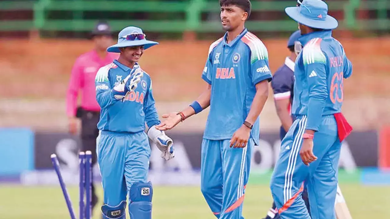 Rampant India crush Kiwis by 7 wickets Rampant India crush Kiwis by 7 wickets