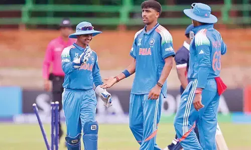 Rampant India crush Kiwis by 7 wickets
