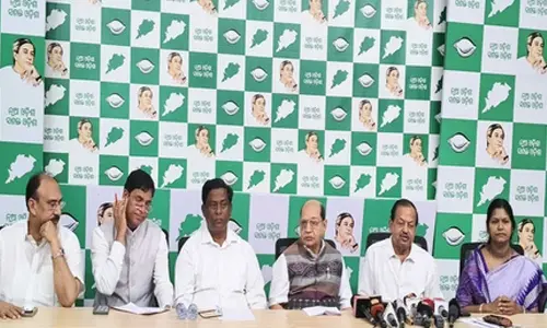 BJD slams Odisha govt over paddy procurement, law & order