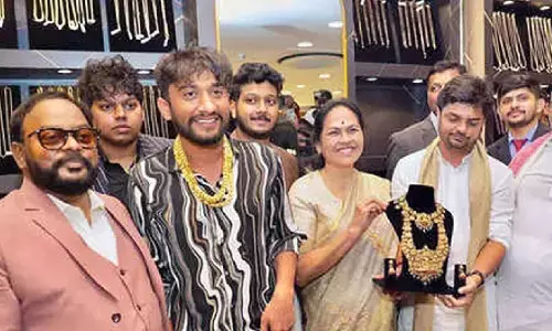 Bigg Boss Kannada 12 contestants grace Sri Sai Gold Palace launch