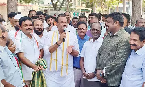 Komatireddy unveils election campaign