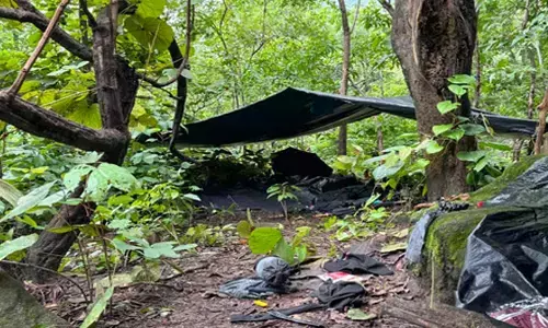 11 jawans injured as Maoists trigger blasts on Karregutta Hills in Chhattisgarh 11 jawans injured as Maoists trigger blasts on Karregutta Hills in Chhattisgarh