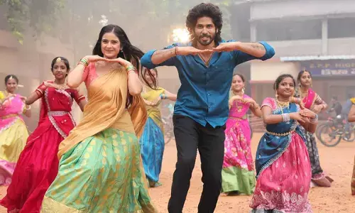 ‘Sumathi Sathakam’ drops romantic track “Sumathi Sumathi”