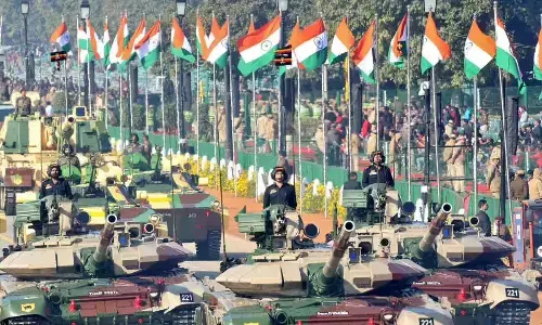 Military might, cultural diversity on display in Kolkata