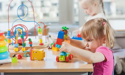 Fostering logical thinking in preschoolers