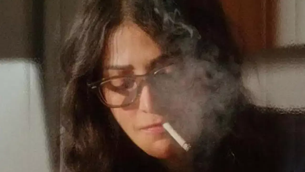 Shruti Haasan seen smoking in ‘Aakasamlo Oka Tara’ first look