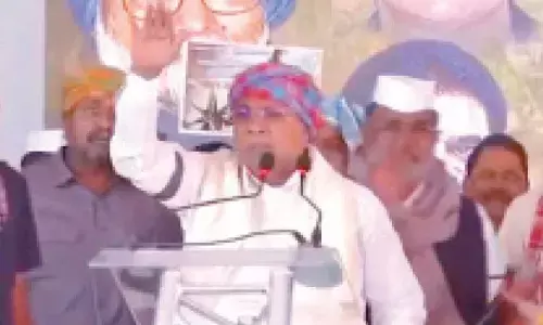 Siddaramaiah irked by pro-Shivakumar slogans