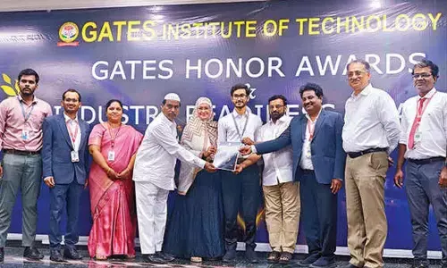 Gates Engg college honours meritorious students at annual honour awards Gates Engg college honours meritorious students at annual honour awards