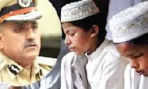 Read Gita with Quran: IPS officer to madrasa students