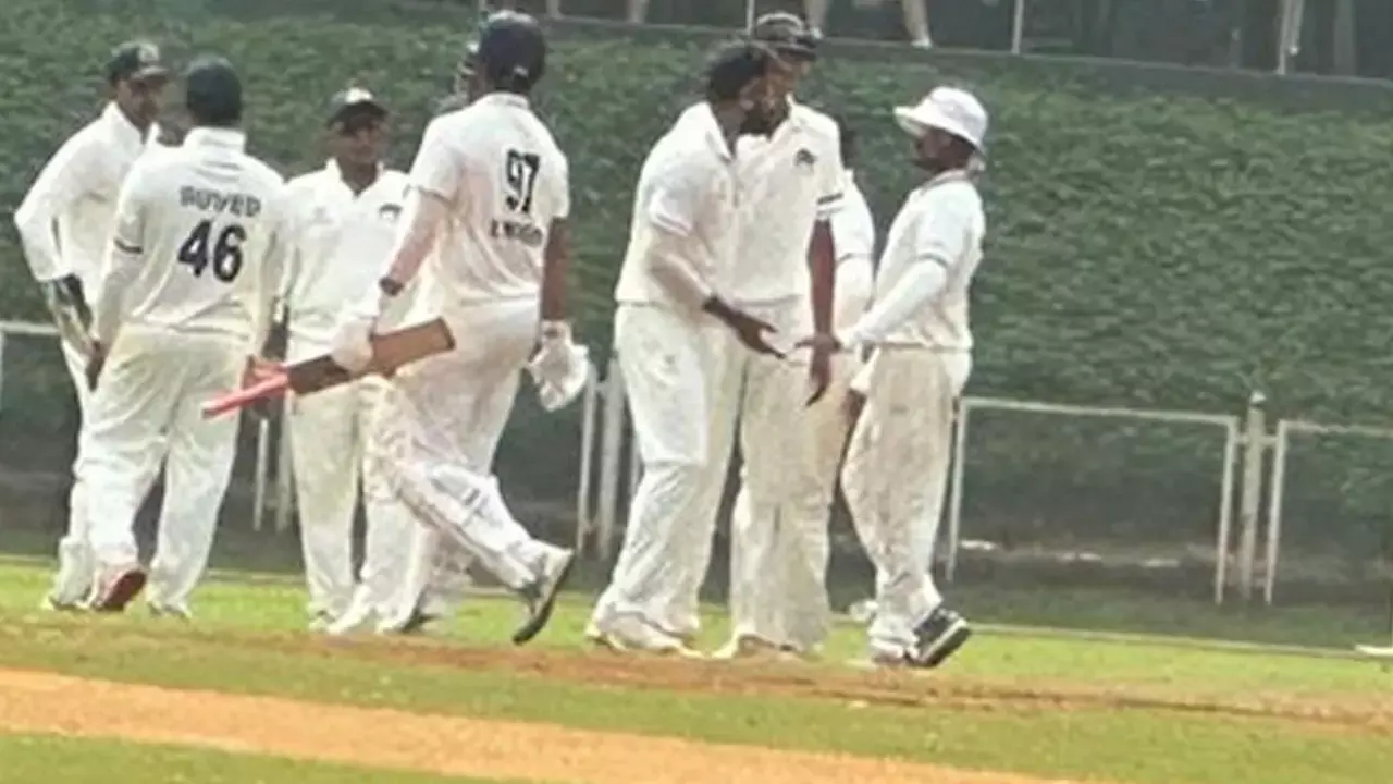 Ranji Trophy: Avasthi’s five-for helps Mumbai bowl out Delhi for 221 despite Sangwan’s ton