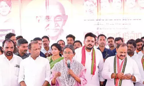 Meenakshi resents tweaking name of MGNREGA by Centre