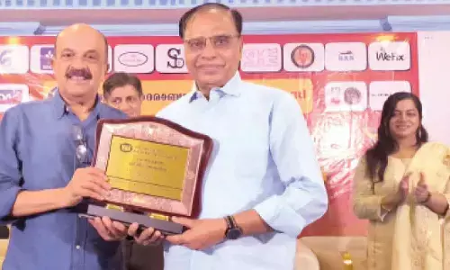 Senior journalist Chandra Mohan honoured