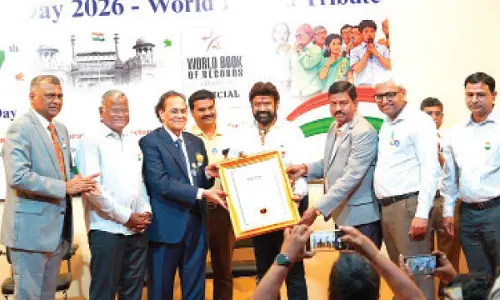 Laryngectomy survivors set world record by rendering National Anthem