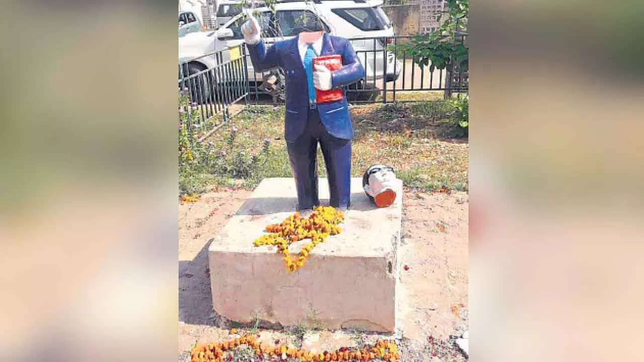 Ambedkar statue vandalised in Lko Ambedkar statue vandalised in Lko