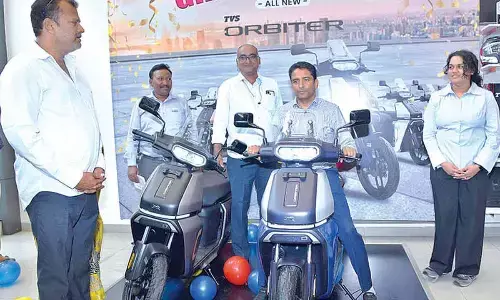 Plea to adopt EVs to move towards green energy Plea to adopt EVs to move towards green energy