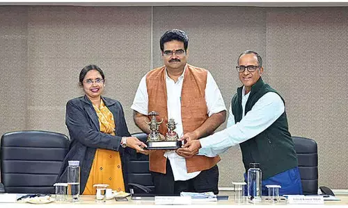 Dinakar leads Chhattisgarh study tour on Central schemes