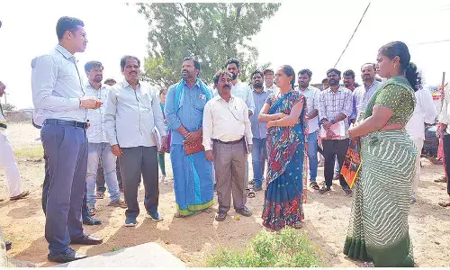 Get houses ready for beneficiaries before Ugadi: Collector