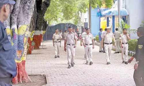 5 schools receive bomb threats; declared hoax