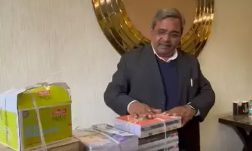 Delhi MLA Satish Upadhyay starts accepting notebooks, pens in place of garlands