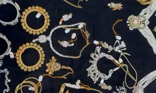 Ahmedabad Crime Branch recovers stolen valuables worth Rs 1.50 crore, two held