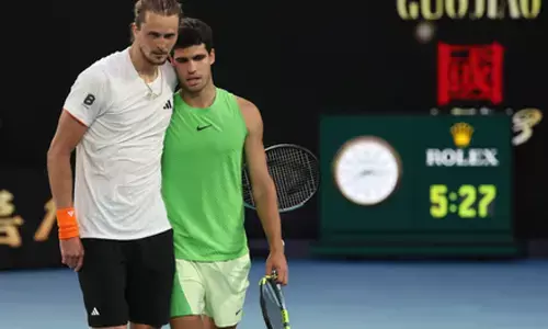 Aus Open: Alcaraz overcomes cramps to oust Zverev in classic semis