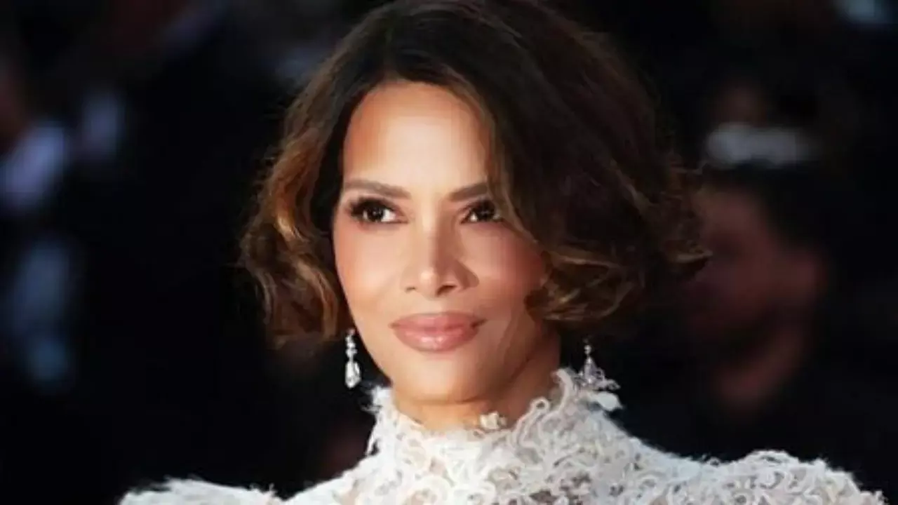 Halle Berry refuses to bow to age stigma, says she feels “more valuable than ever” Halle Berry refuses to bow to age stigma, says she feels “more valuable than ever”