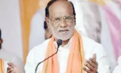 Laxman welcomes Economic Survey as growth gateway Laxman welcomes Economic Survey as growth gateway