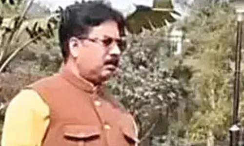 Statues must be preserved with dignity: Mahapatra Statues must be preserved with dignity: Mahapatra