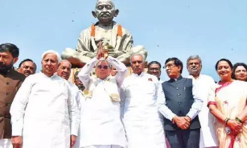 Mahatma strengthened the vision of Gram Swaraj: CM Mahatma strengthened the vision of Gram Swaraj: CM