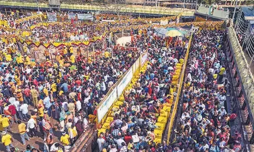 Medaram Jatara Draws Crowds as Festival Nears Conclusion Medaram Jatara Draws Crowds as Festival Nears Conclusion