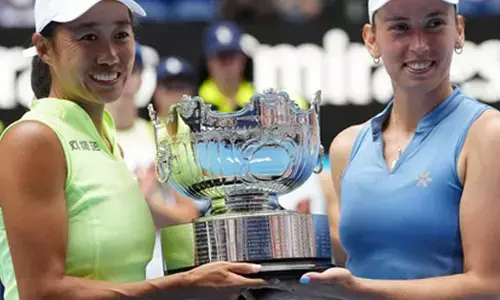 Mertens and Zhang win Australian Open womens doubles title