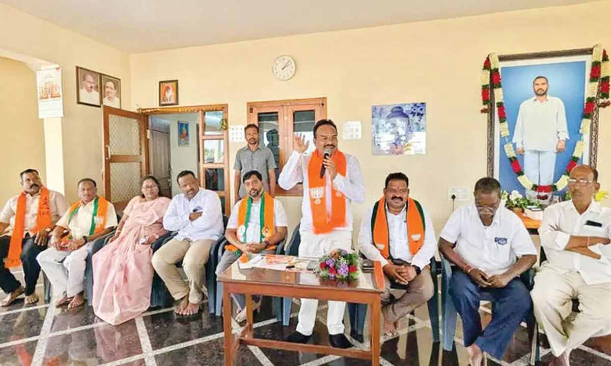 Godam Nagesh predicts BJP’s victory in Kagaznagar civic polls Godam Nagesh predicts BJP’s victory in Kagaznagar civic polls