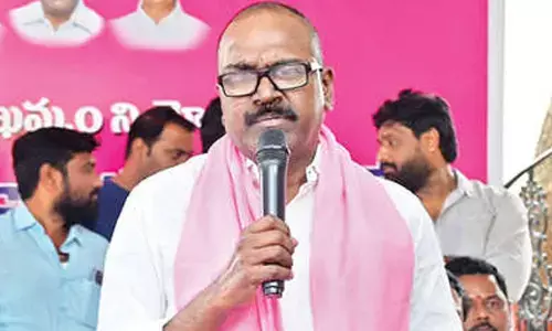Puvvada condemns SIT notices to KCR