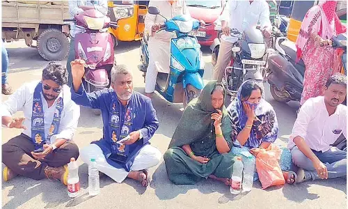 Dalit leader killed in Kurnool, stirs statewide protests