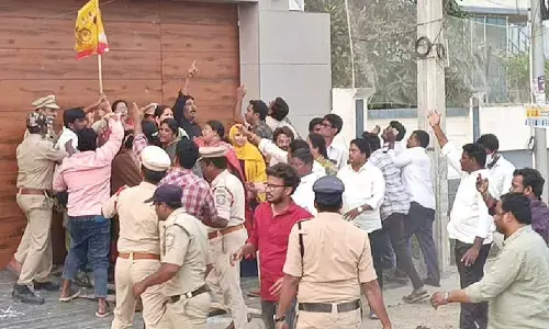 Tension at Jogi Ramesh’s residence in Ibrahimpatnam