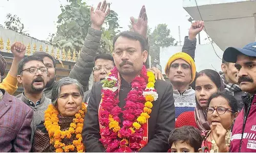 Bareilly ex-magistrate threatens Delhi stir