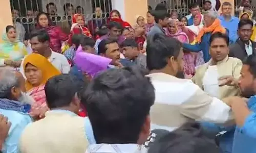 Violence breaks out between 2 groups at SIR hearing in West Bengals Malda district school