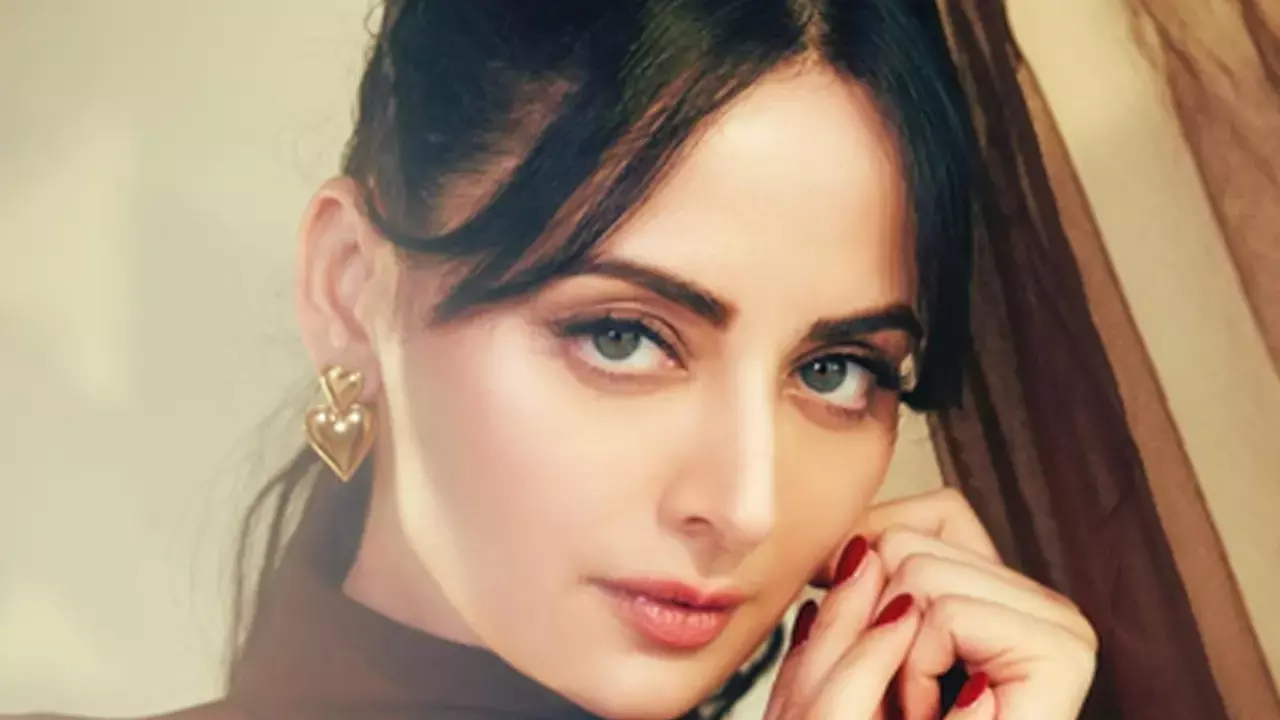 Zoya Afroz says she doesn’t agree with A. R. Rahman on his remarks about industry