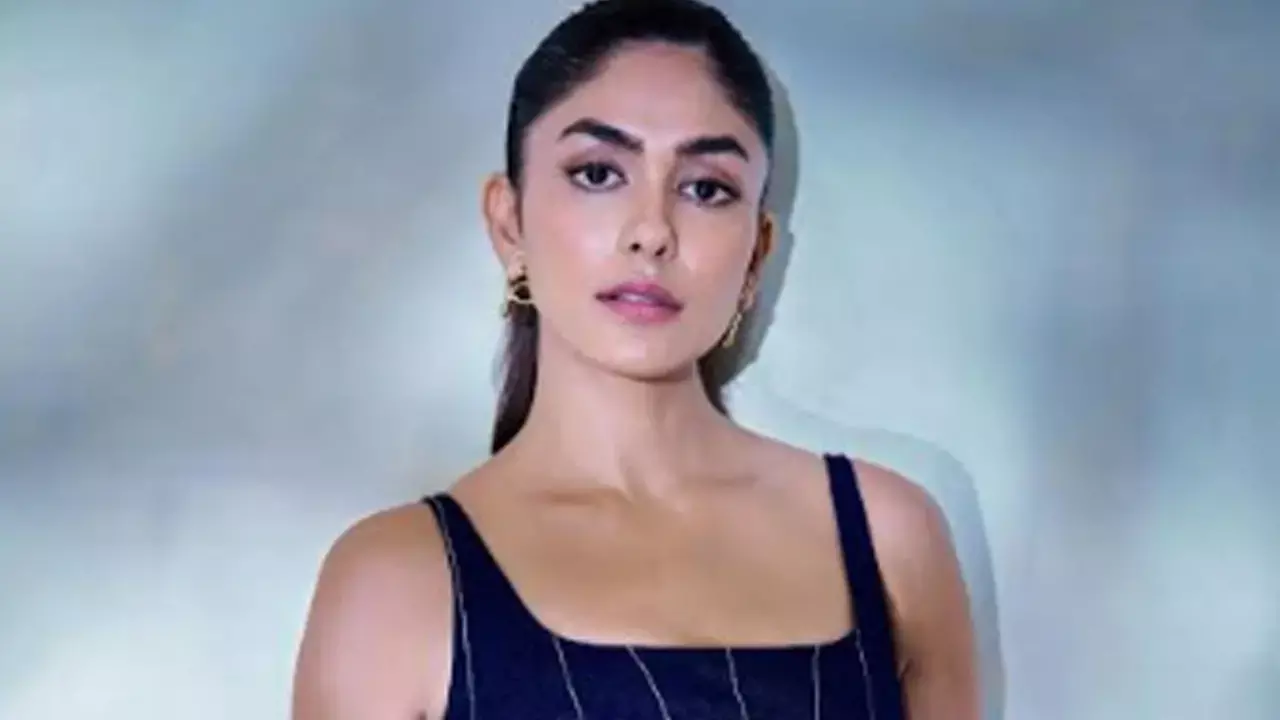 Mrunal Thakur’s ‘Do Deewane Seher Mein’ trailer promises a raw, modern take on love