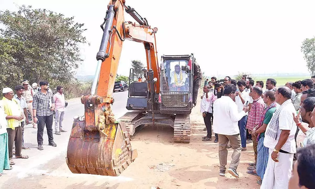 MLA lays stone for works worth Rs 4.36 cr MLA lays stone for works worth Rs 4.36 cr