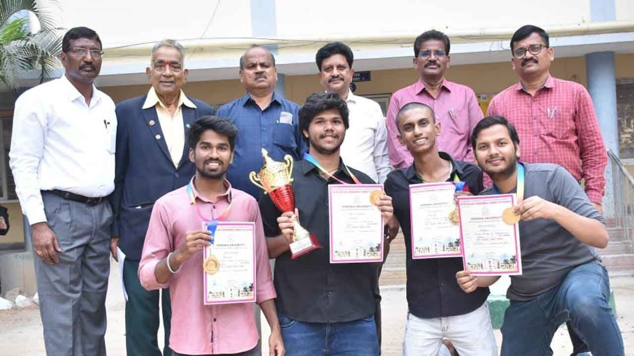 Vasavi College of Engg wins OU inter-college chess title