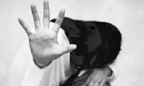 Man promises to marry minor girl; abducts, rapes her