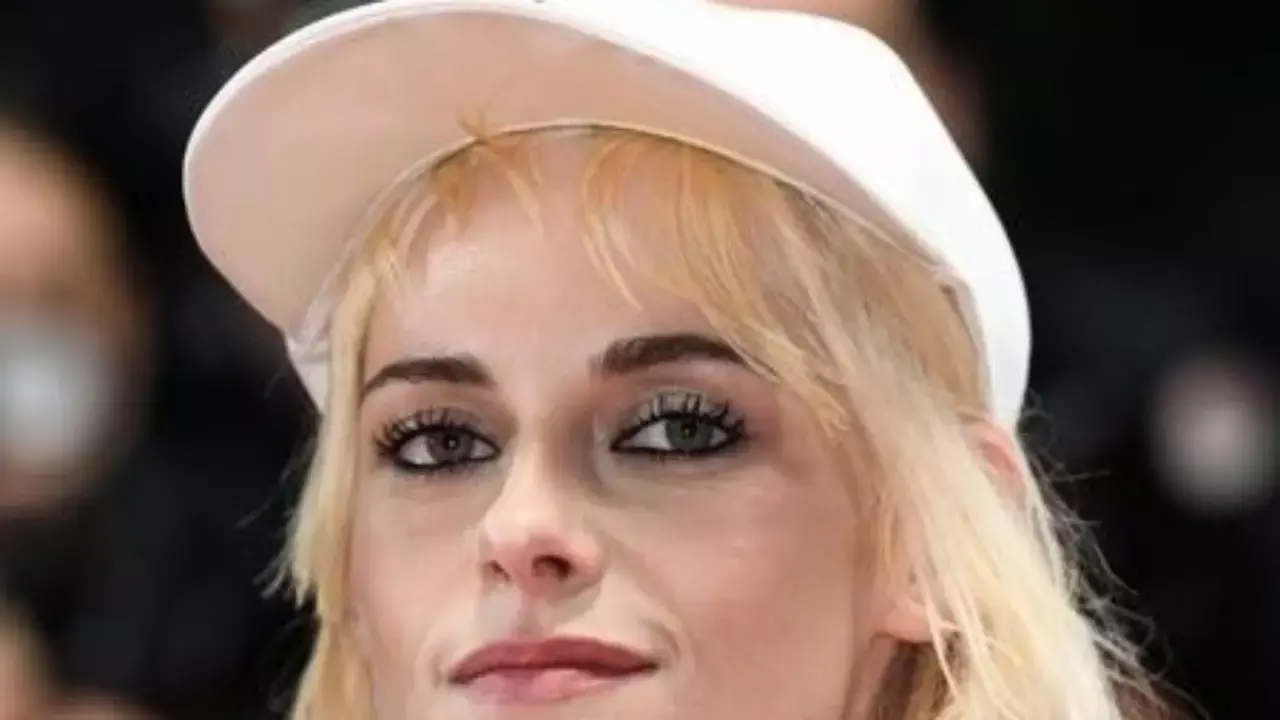 Kristen Stewart buys defunct Los Angeles theatre to preserve moviegoing culture