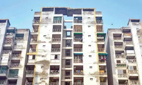 3 minor sisters jump to death, gaming addiction suspected